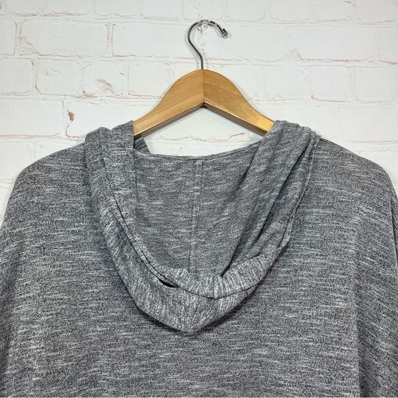 Loft Lou & Grey Hoodie Womens Small Gray Cropped Sweatshirt Short Sleeve Top - Picture 7 of 9